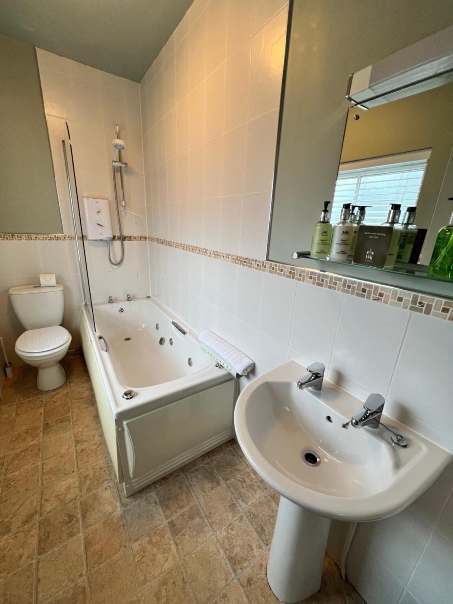 Devonshire Arms Inn Cracoe Ngoại thất bức ảnh